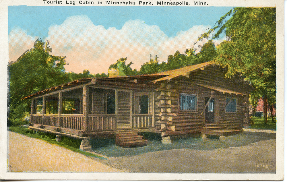 a log cabin in the Auto Tourist Camp